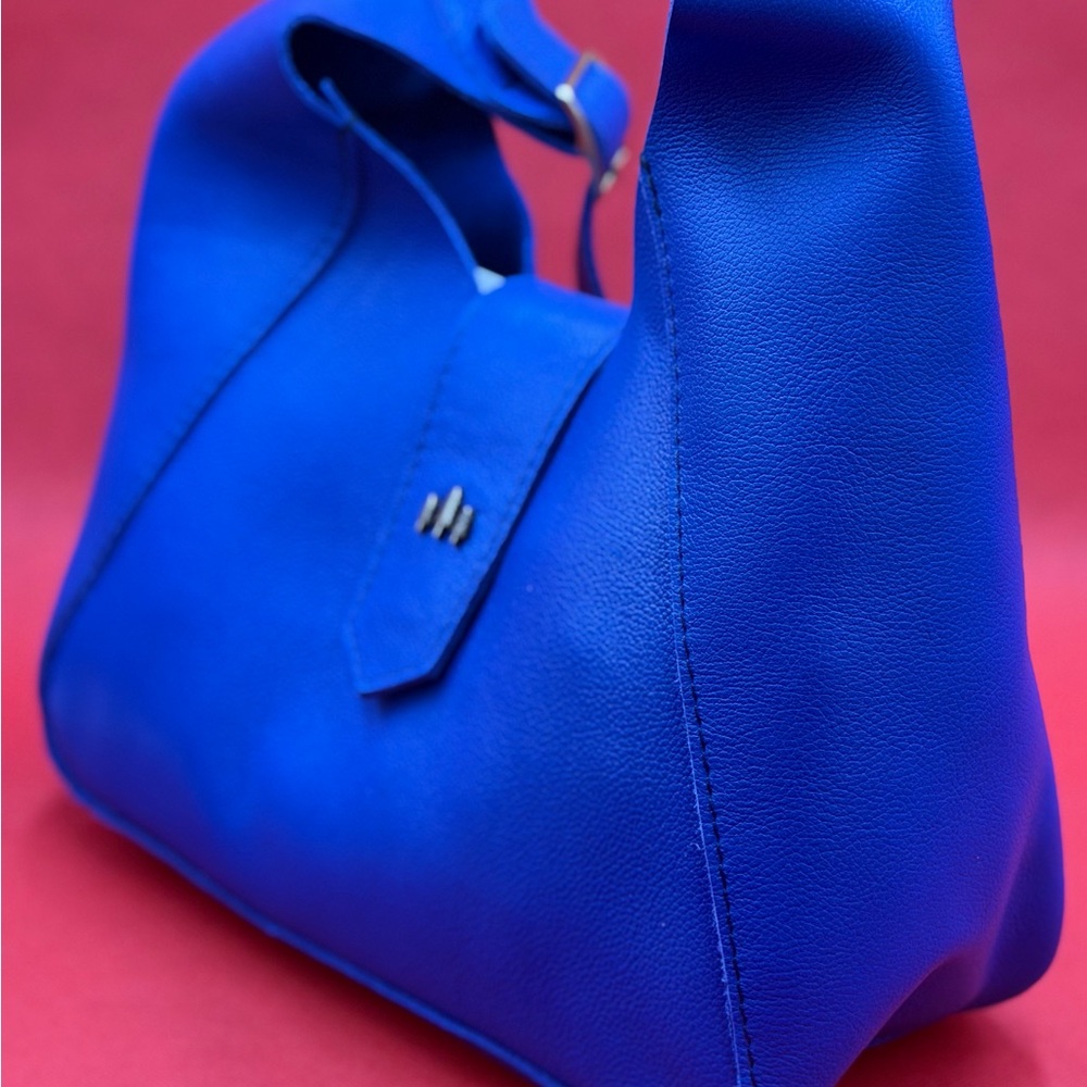 Elegant Portland Leather Astro Blue Flora Women's Bag New - Picture 3 of 9